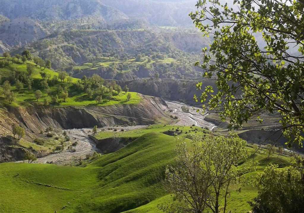 نمایی از بهترین جاذبه های طبیعی در اصفهان