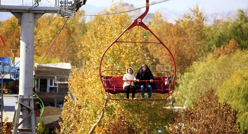 نمایی از پارک ناژوان اصفهان