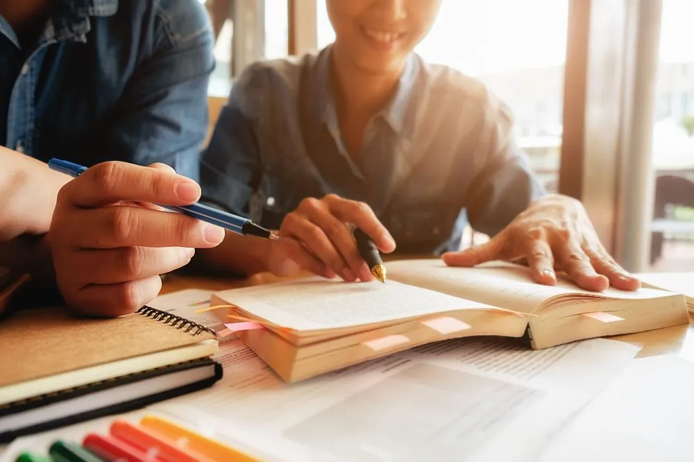 بهترین دبیرستان های غیرانتفاعی دخترانه اصفهان