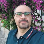 دکتر سید عبدالحنان حسینی معروف ترین متخصص گوارش اصفهان