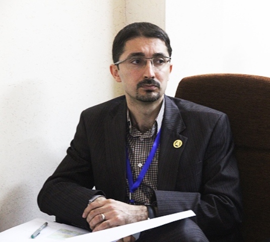 دکتر امین بحرینی بهترین متخصص گوارش اصفهان