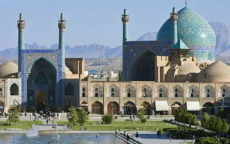 مسجد امام اصفهان در بهترین جاذبه تاریخی اصفهان - ر اصفهان کجاست